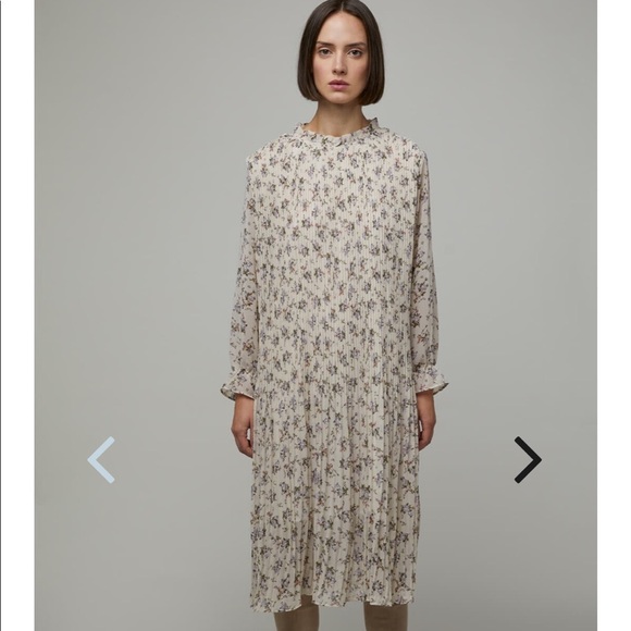 OAK + FORT Dresses & Skirts - OAK + FORT Floral Pleated Chiffon Midi Dress, sz. XS